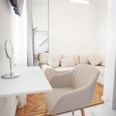 아파트 Izabella Design Loft